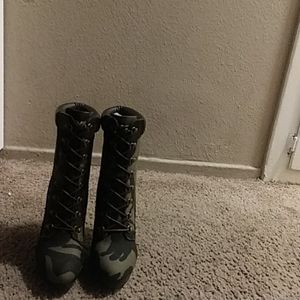 Stiletto army boots